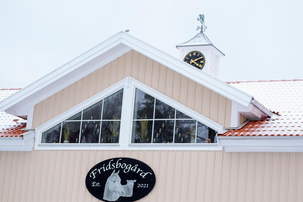 Mysig Laegenhet Med Oeppen Planloesning Pa Haestgard. Villa Ljung Екстериор снимка