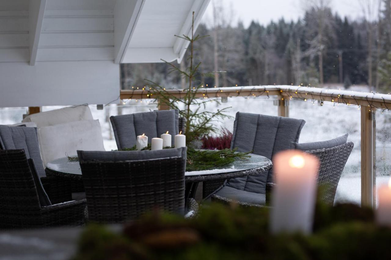 Mysig Laegenhet Med Oeppen Planloesning Pa Haestgard. Villa Ljung Екстериор снимка